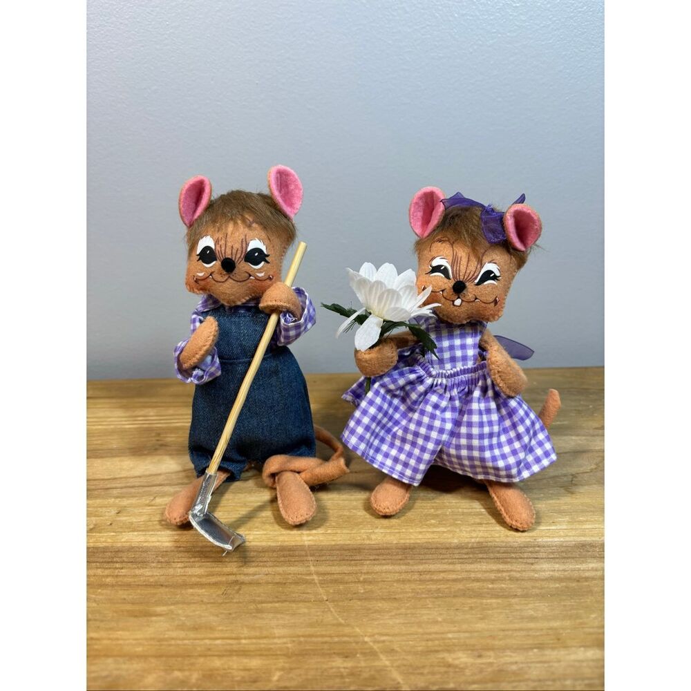 Annalee 6” Purple Garden Boy Girl Mouse set with Rake and White Flower 2016